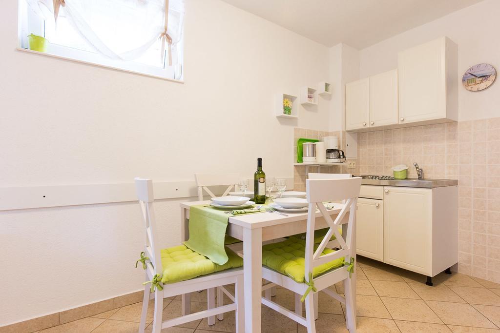 Ferienwohnung Marina Ядраново Экстерьер фото